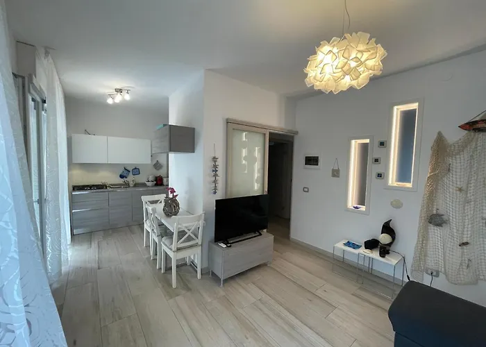 아파트 Antonietta 1, Giardino Privato, Mare E Pineta 비비오네